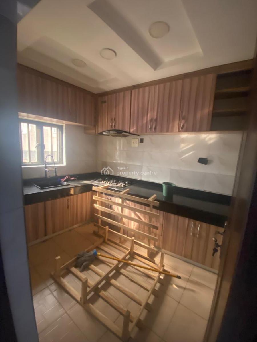 Clean 2 Bedroom Apartment in a Secured Neighbourhood, Omole Phase 2 Extension, Olowora, Magodo, Lagos, Flat / Apartment for Rent