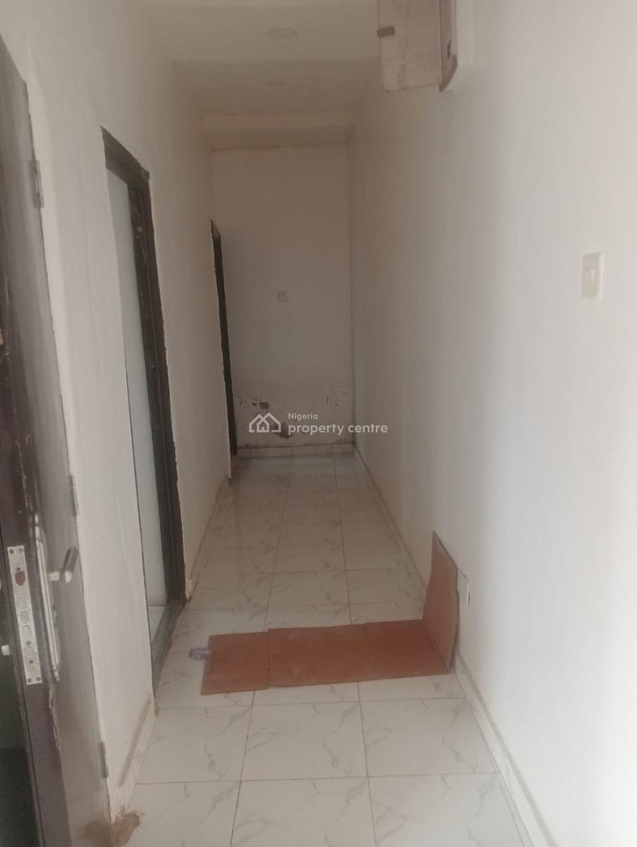Lovely 2 Bedroom Flat Apartment, Magodo Phase 1, Gra Phase 1, Magodo, Lagos, Flat / Apartment for Rent