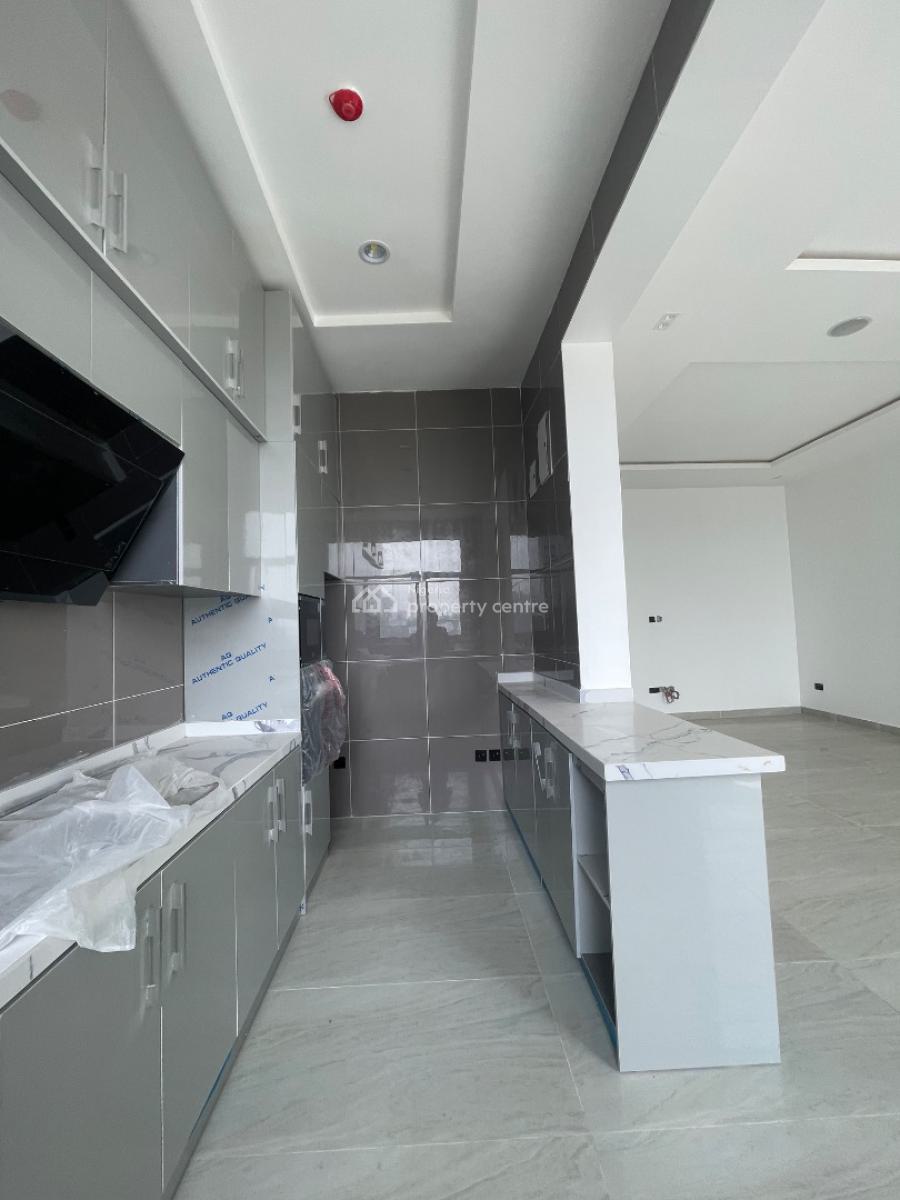 2 Bedroom Apartment, Lekki Phase 1, Lekki, Lagos, Flat / Apartment for Rent