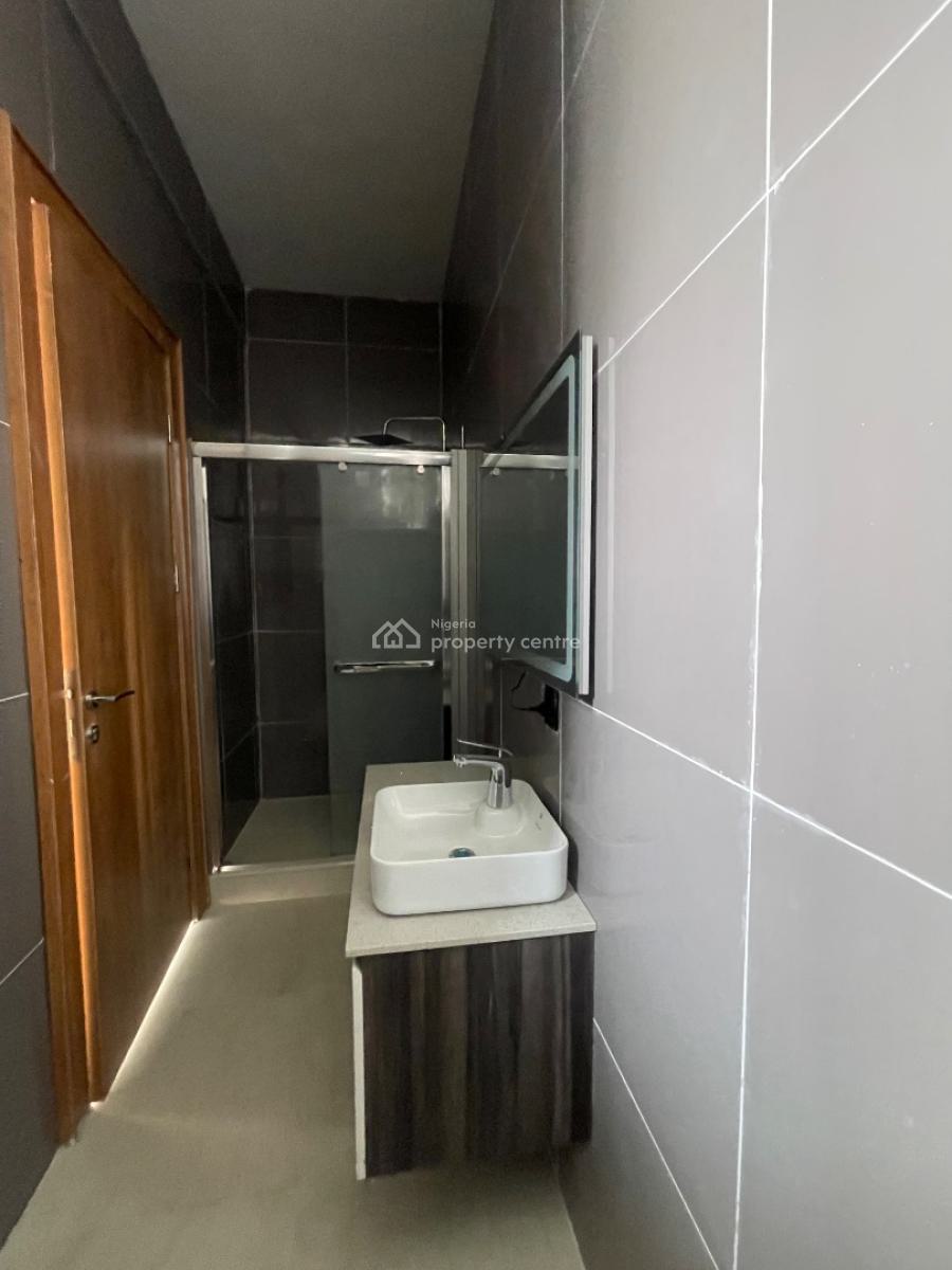 2 Bedroom Apartment, Lekki Phase 1, Lekki, Lagos, Flat / Apartment for Rent