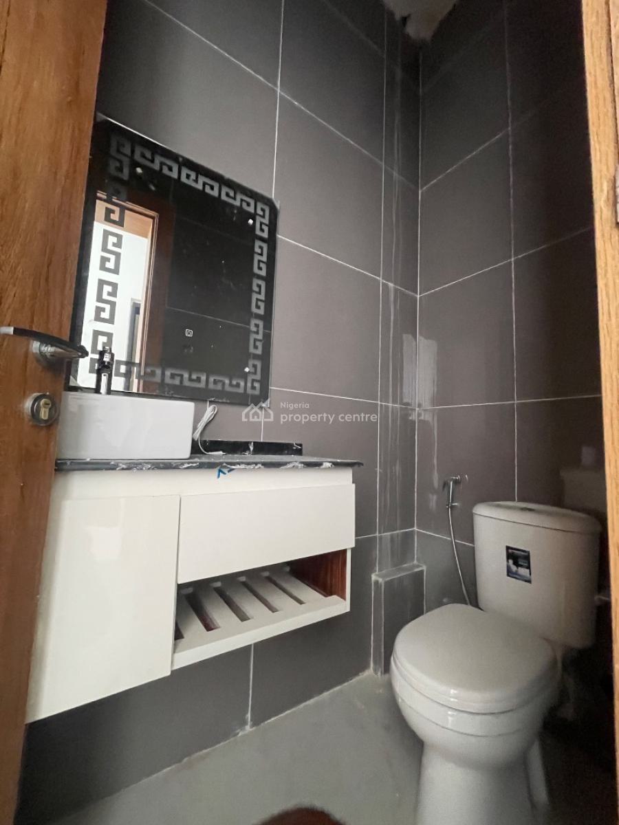 2 Bedroom Apartment, Lekki Phase 1, Lekki, Lagos, Flat / Apartment for Rent