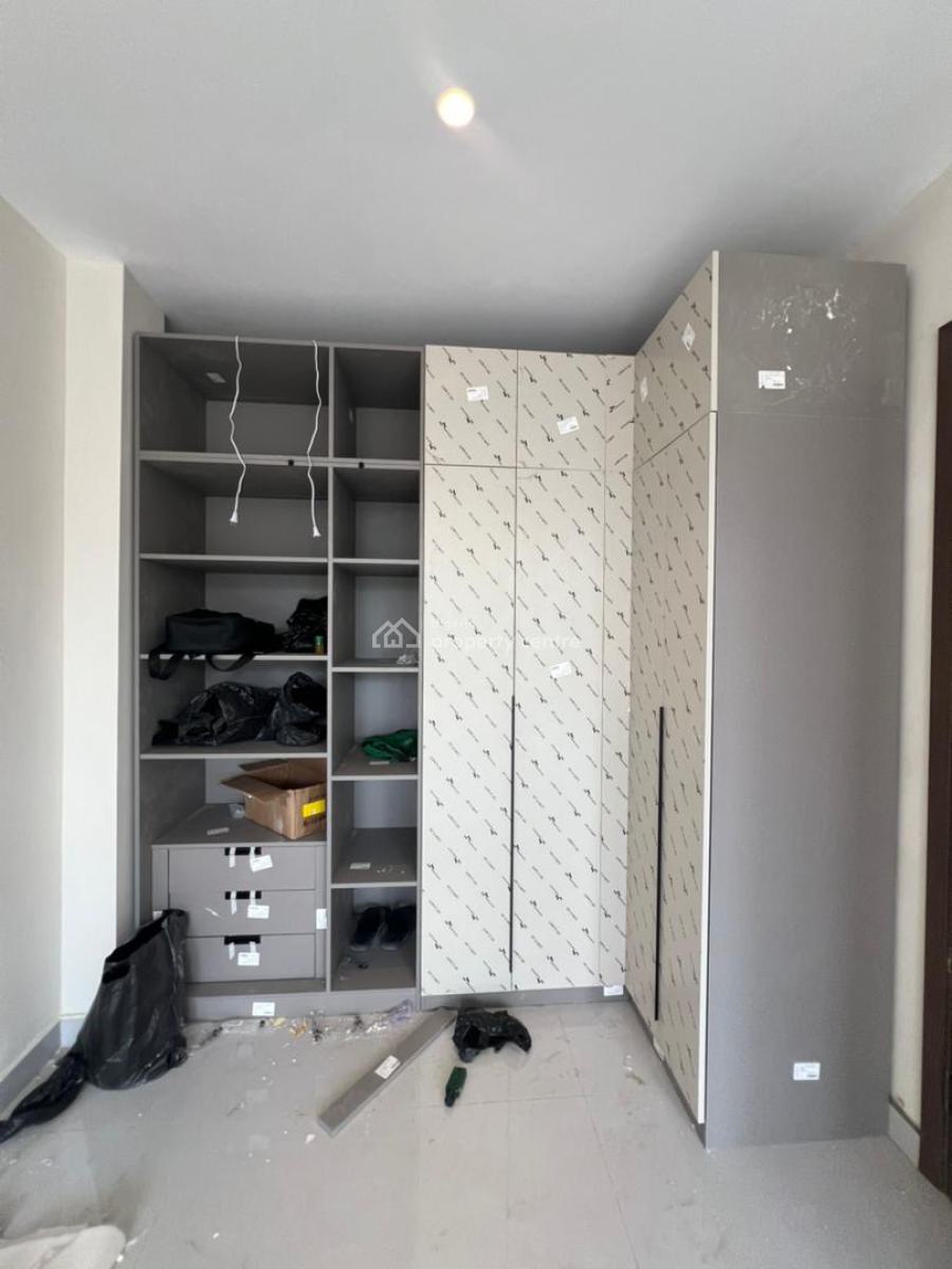 Two Bedroom Apartments, Lekki Phase 1, Lekki, Lagos, Flat / Apartment for Sale