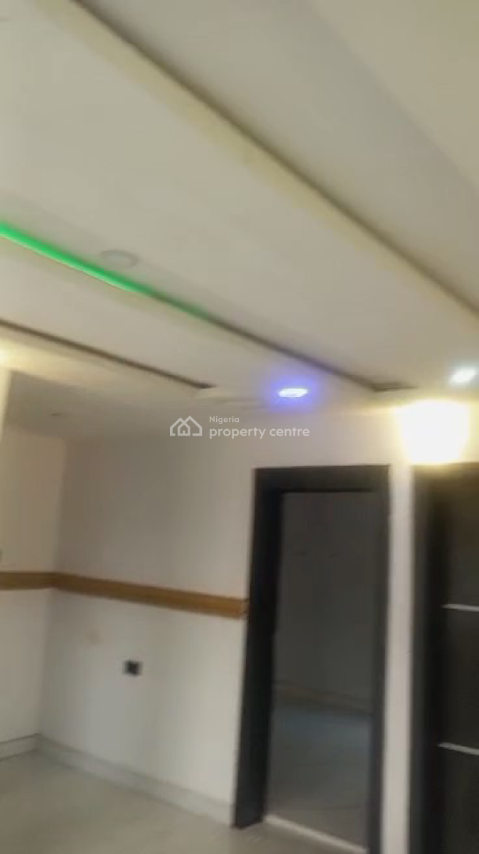 Clean Spacious 2 Bedroom Apartment Upstairs, Secured and Serene Area, Mende, Maryland, Lagos, Flat / Apartment for Rent