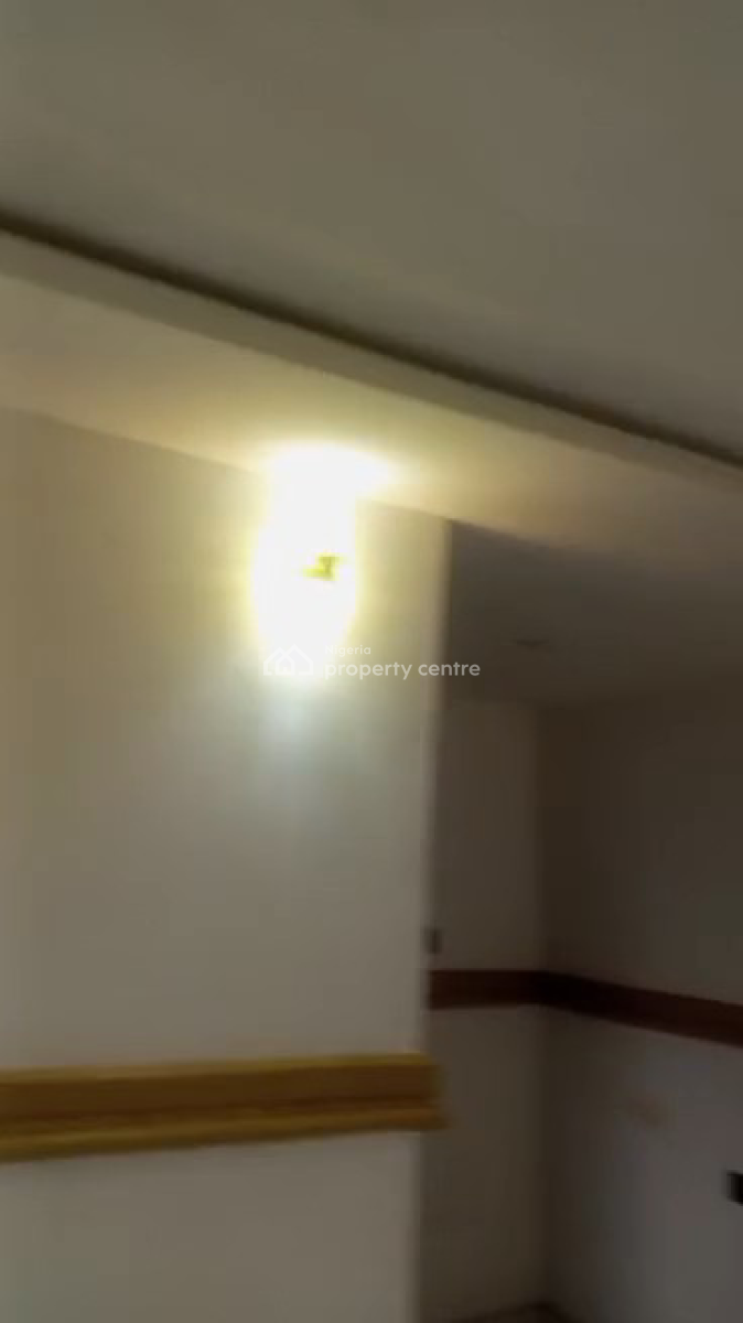 Clean Spacious 2 Bedroom Apartment Upstairs, Secured and Serene Area, Mende, Maryland, Lagos, Flat / Apartment for Rent