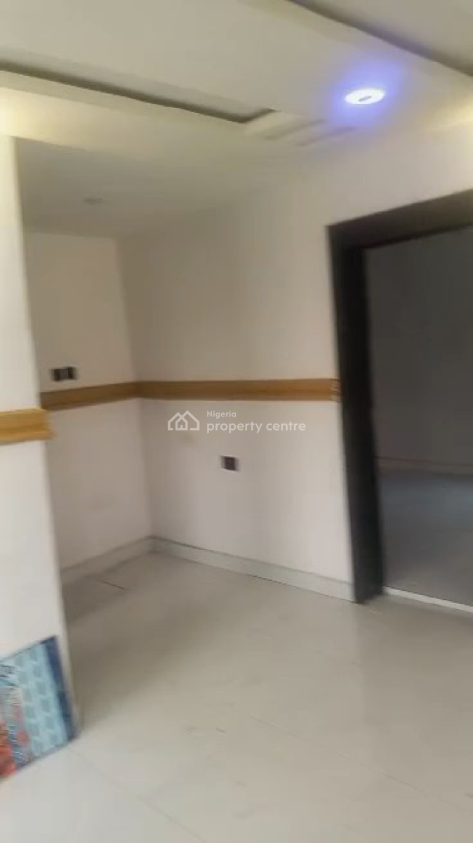 Clean Spacious 2 Bedroom Apartment Upstairs, Secured and Serene Area, Mende, Maryland, Lagos, Flat / Apartment for Rent