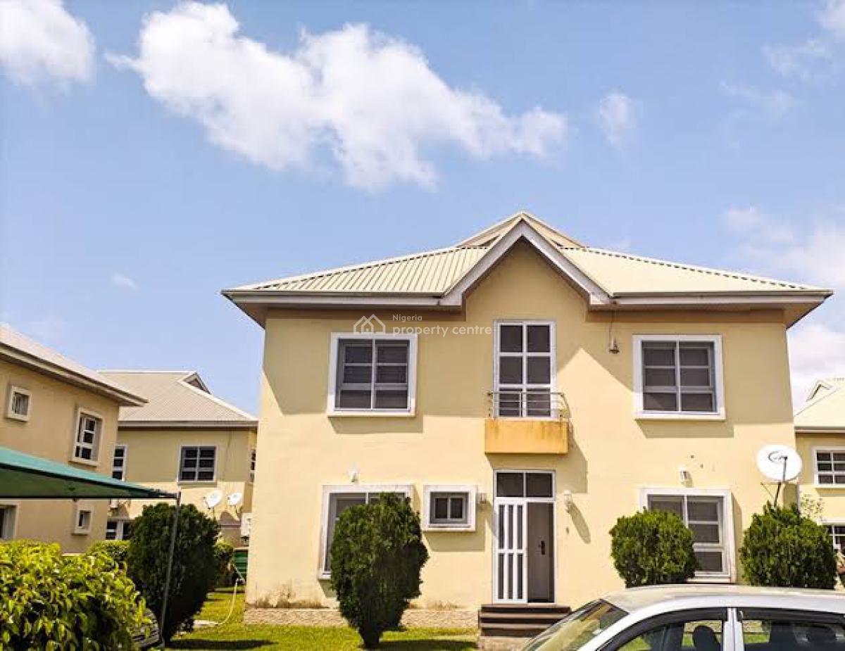 Fully Serviced 4 Bedroom Detached House with Bq + 24hrs Power, Friends Colony Estate, Osapa, Lekki, Lagos, Detached Duplex for Rent