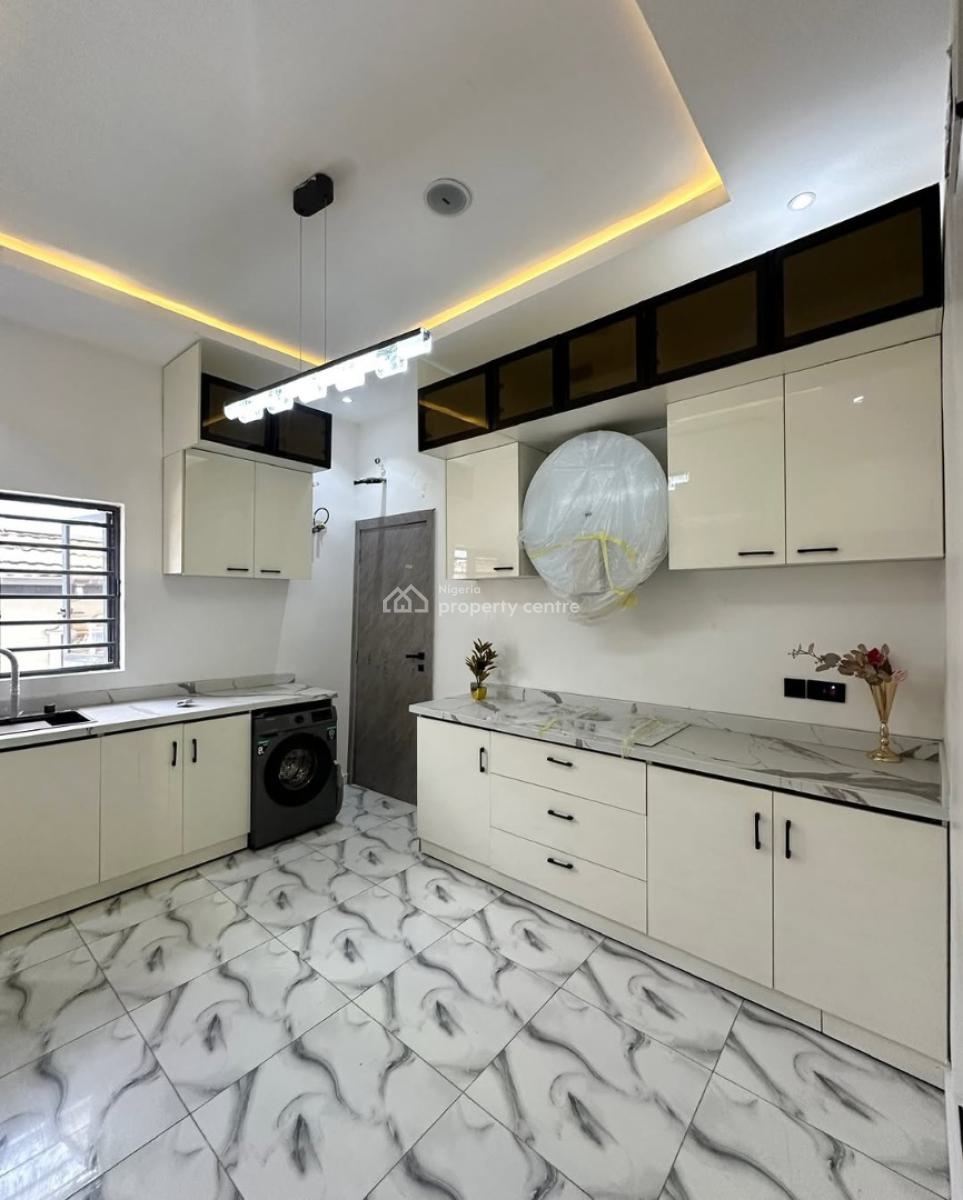 Beautiful 4 Bedroom Terrace Duplex, Lekki Phase 1, Lekki, Lagos, Terraced Duplex for Sale