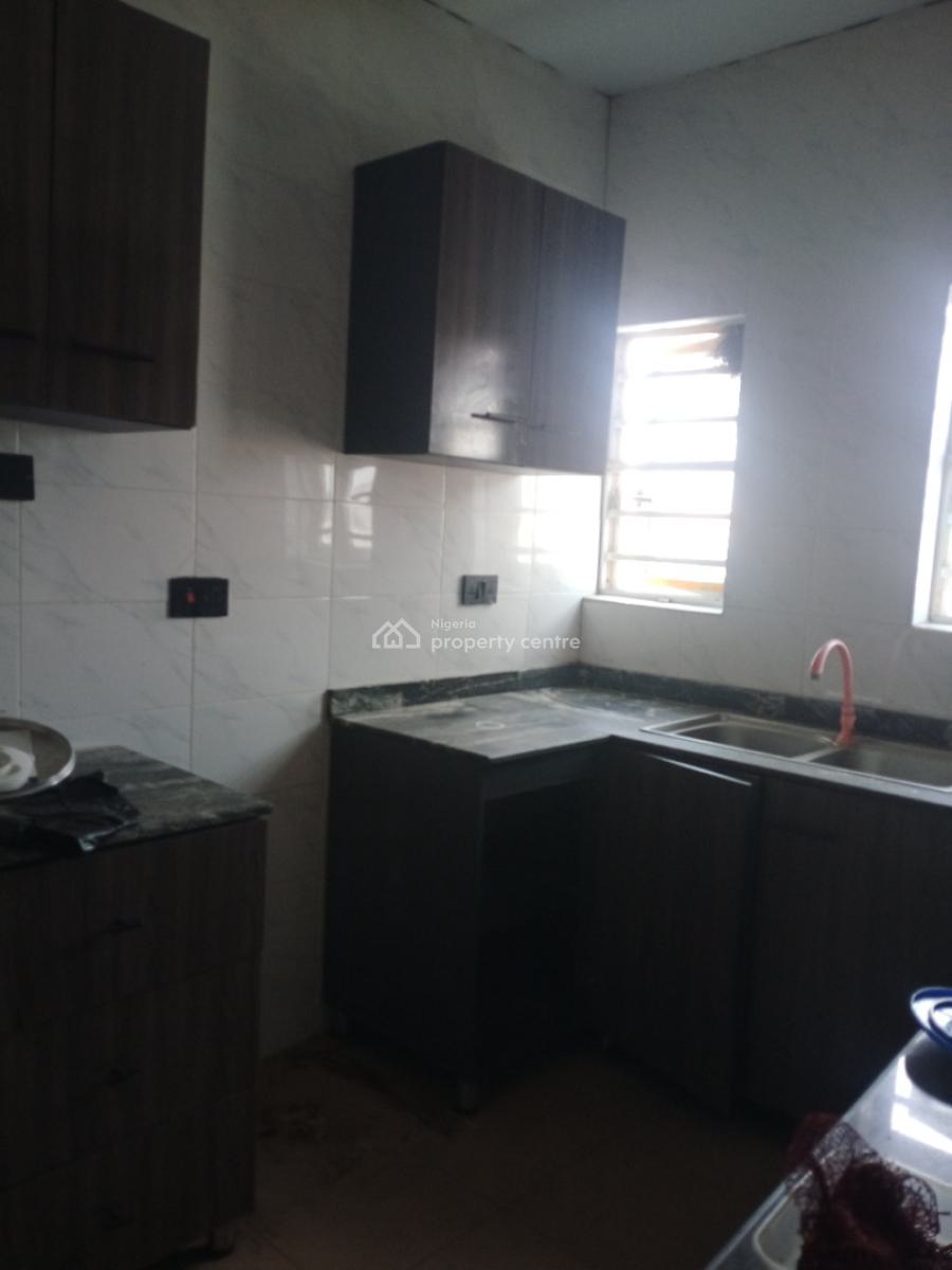 Luxurious 2 Bedrooms Apartment, Upstairs, Igando, Ibeju Lekki, Lagos, Flat / Apartment for Rent