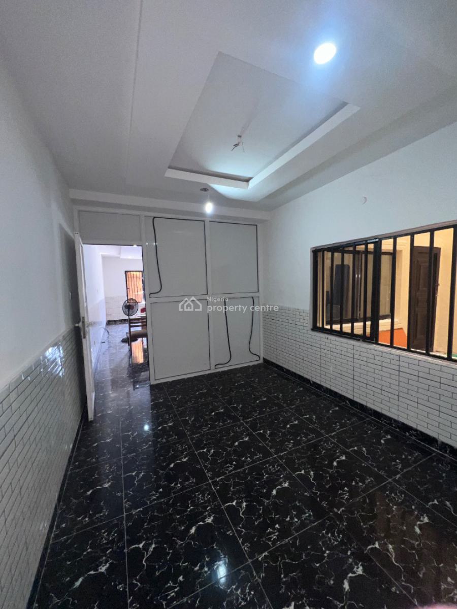Standard 3 Bedroom Flat, 18b Caroline Street, Off Bisola Durosimi Etti Drive, Lekki Phase 1, La, Lekki, Lagos, Flat / Apartment for Rent