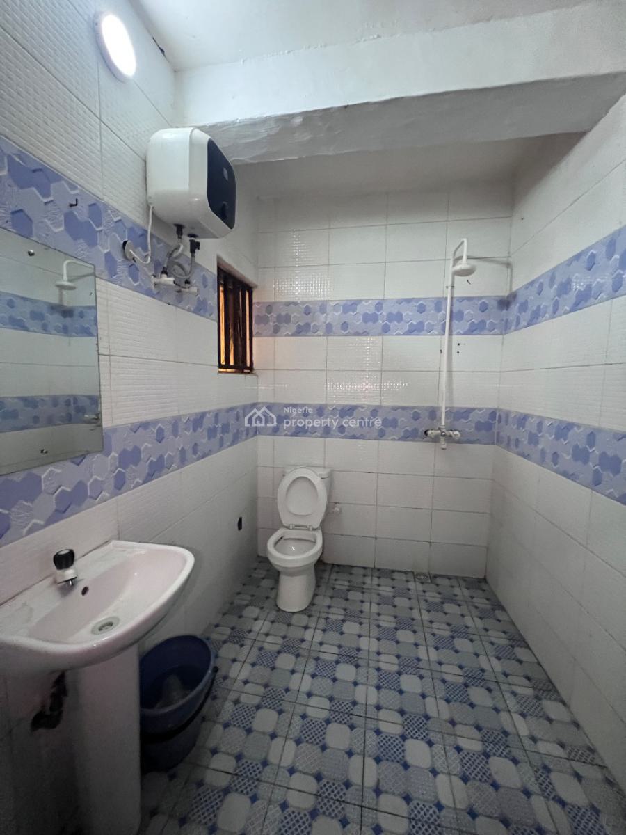 Standard 3 Bedroom Flat, 18b Caroline Street, Off Bisola Durosimi Etti Drive, Lekki Phase 1, La, Lekki, Lagos, Flat / Apartment for Rent