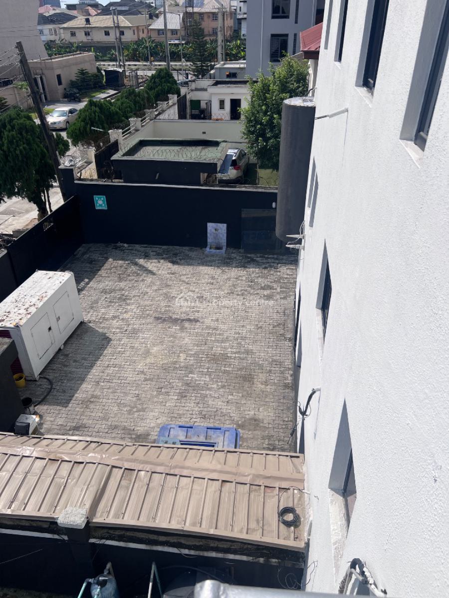 Standard 3 Bedroom Flat, 18b Caroline Street, Off Bisola Durosimi Etti Drive, Lekki Phase 1, La, Lekki, Lagos, Flat / Apartment for Rent