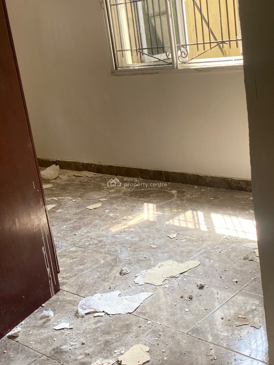 Spacious and Comfortable 3 Bedroom Flat, Lekki, Lagos, Terraced Duplex for Rent