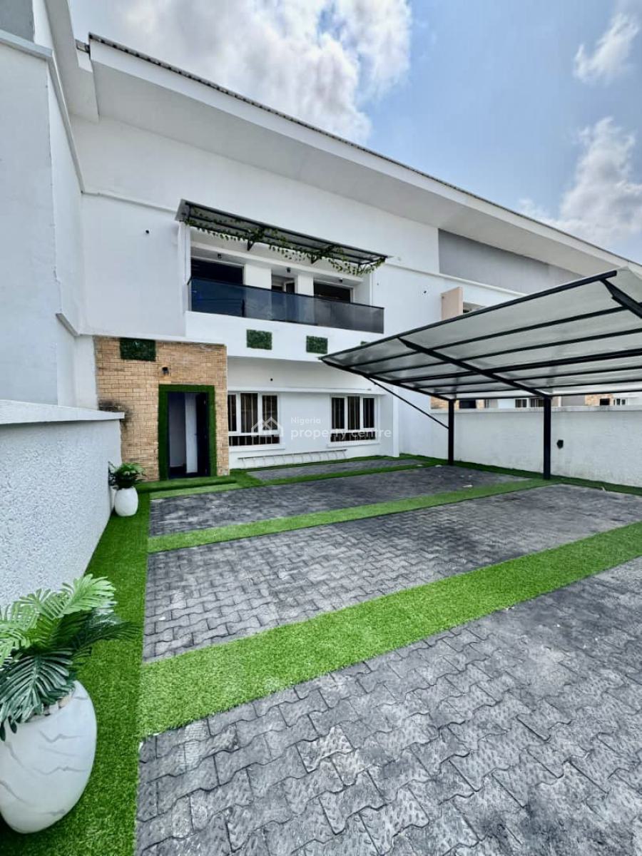 Distress Deal. Exquisite Spacious 4 Bedroom Semi Detached Duplex, Ikota, Lekki, Lagos, Semi-detached Duplex for Sale