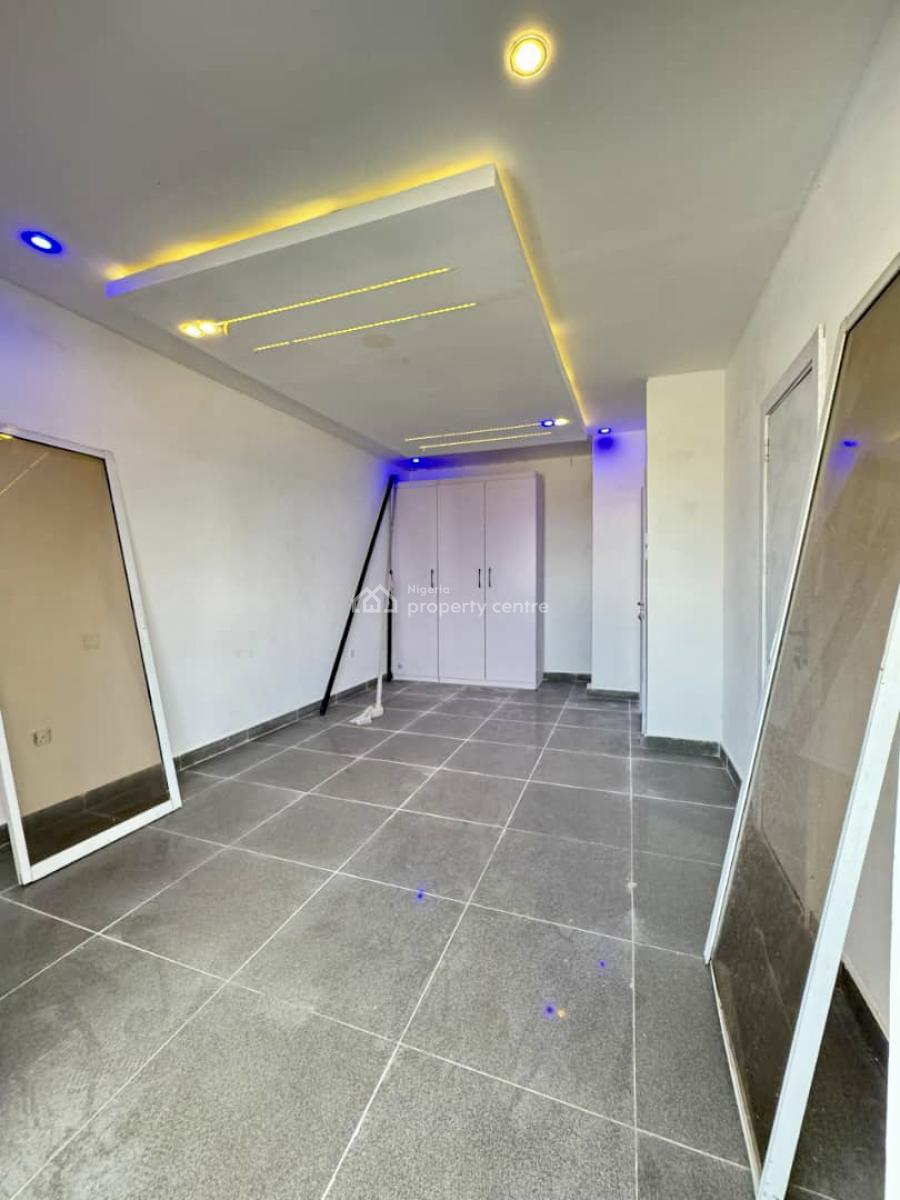 Distress Deal. Exquisite Spacious 4 Bedroom Semi Detached Duplex, Ikota, Lekki, Lagos, Semi-detached Duplex for Sale