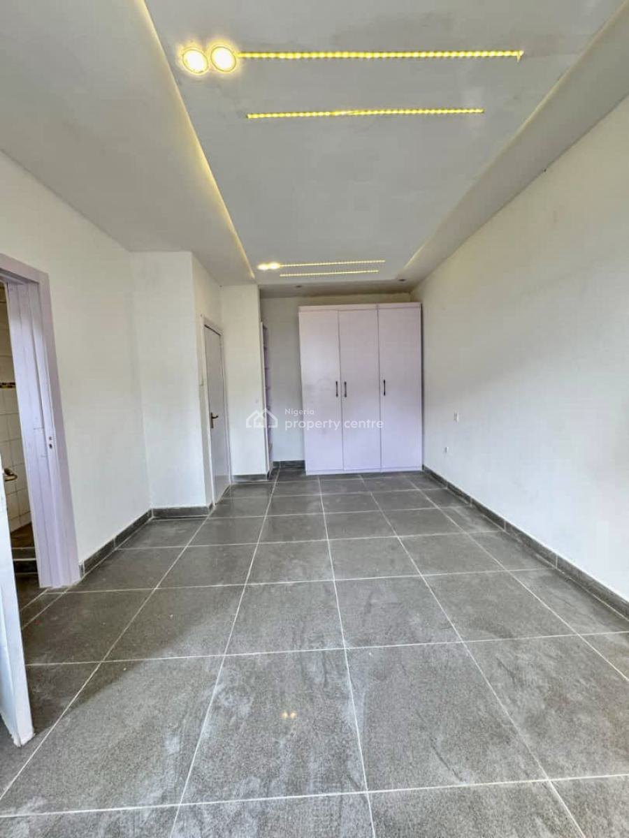 Distress Deal. Exquisite Spacious 4 Bedroom Semi Detached Duplex, Ikota, Lekki, Lagos, Semi-detached Duplex for Sale