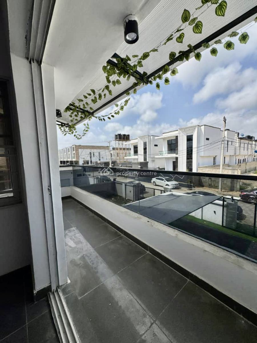 Distress Deal. Exquisite Spacious 4 Bedroom Semi Detached Duplex, Ikota, Lekki, Lagos, Semi-detached Duplex for Sale