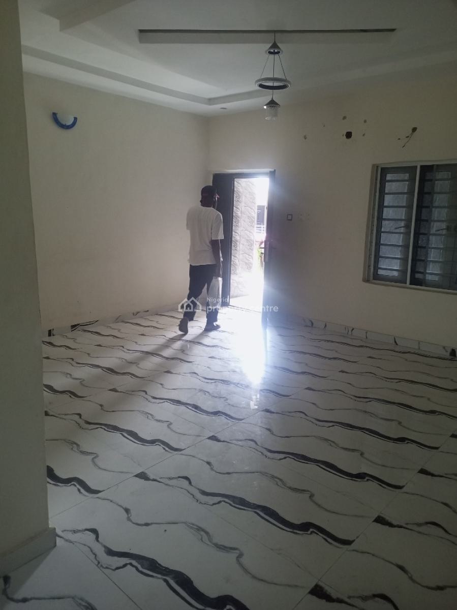 2 Bedrom Flat Available, 34 Newtown Estate, Ogombo, Ajah, Lagos, Flat / Apartment for Rent