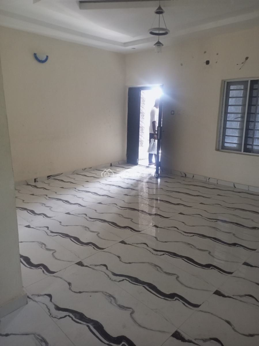 2 Bedrom Flat Available, 34 Newtown Estate, Ogombo, Ajah, Lagos, Flat / Apartment for Rent