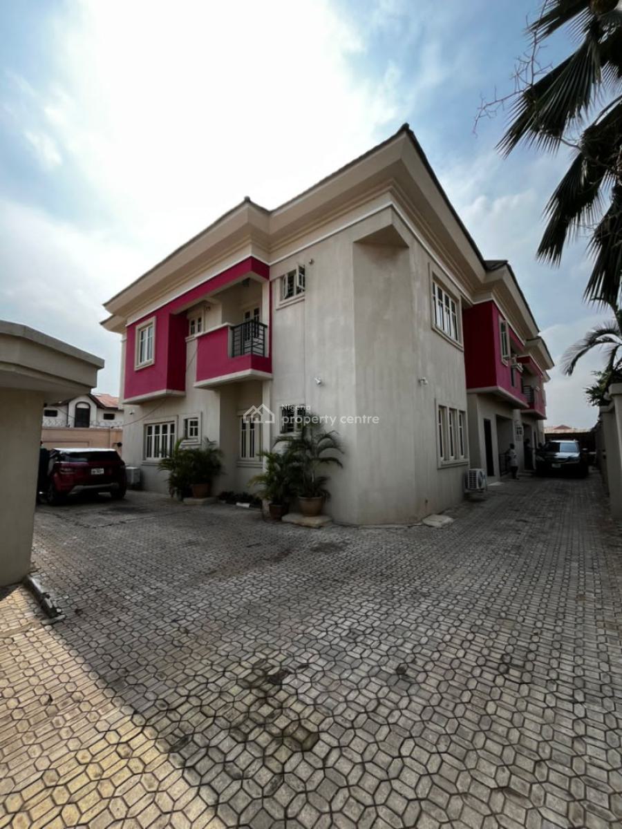 Spacious & Lovely 3 Bedroom Flat Apartment, Unilag Estate, Gra Phase 1, Magodo, Lagos, Flat / Apartment for Rent