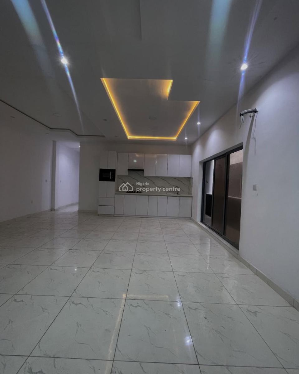 2 Bedroom Fully Detached Duplex, Lekki Phase 1, Lekki, Lagos, Flat / Apartment for Rent