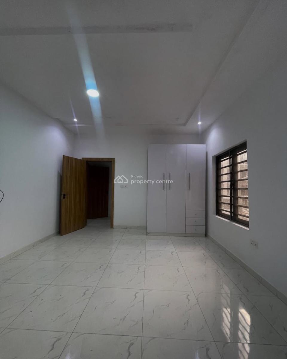 2 Bedroom Fully Detached Duplex, Lekki Phase 1, Lekki, Lagos, Flat / Apartment for Rent