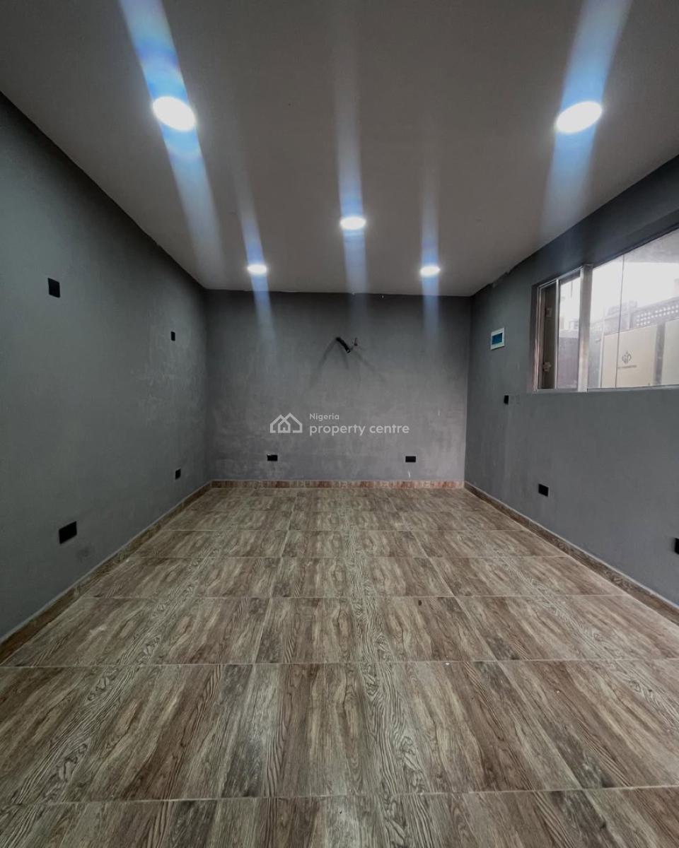 2 Bedroom Fully Detached Duplex, Lekki Phase 1, Lekki, Lagos, Flat / Apartment for Rent