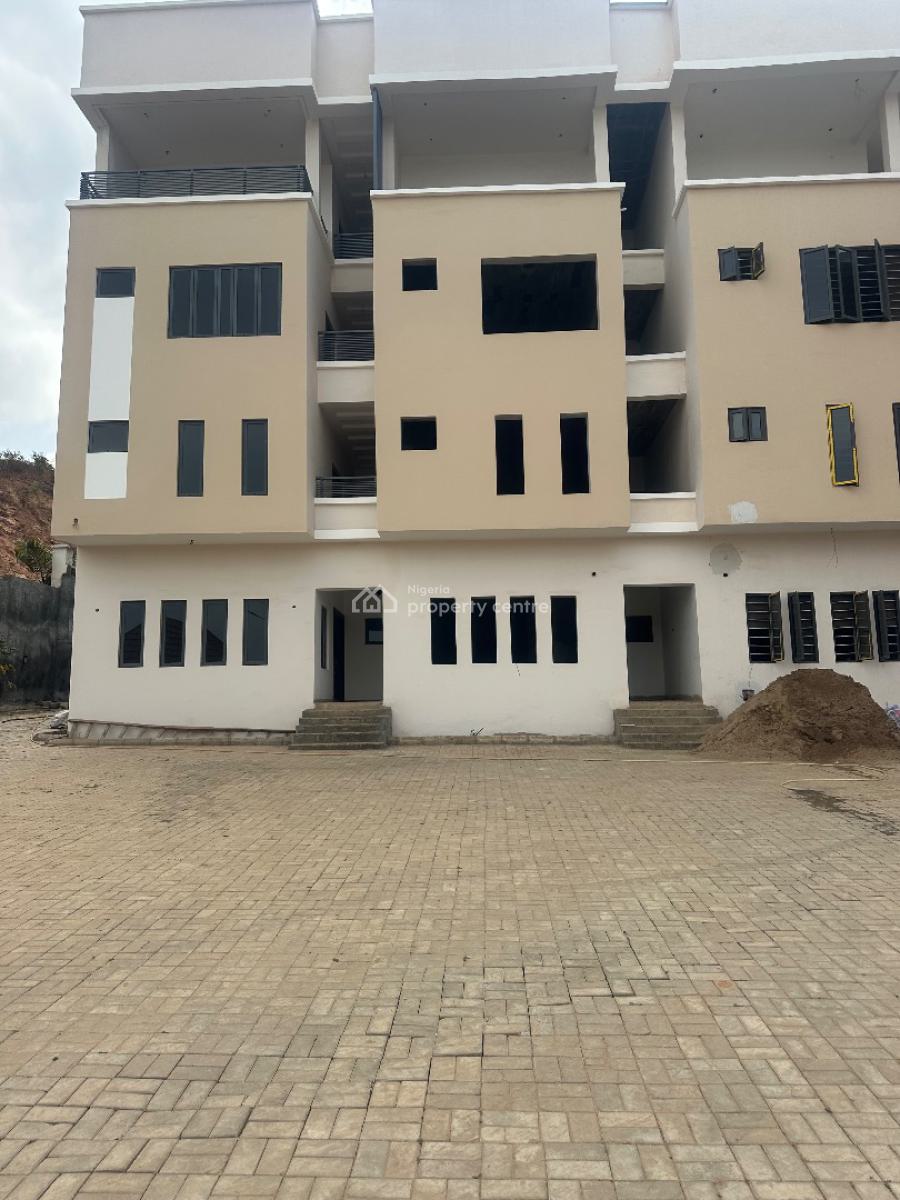 Luxury Brand New 5 Bedroom Duplex, Guzape District, Abuja, Terraced Duplex for Sale