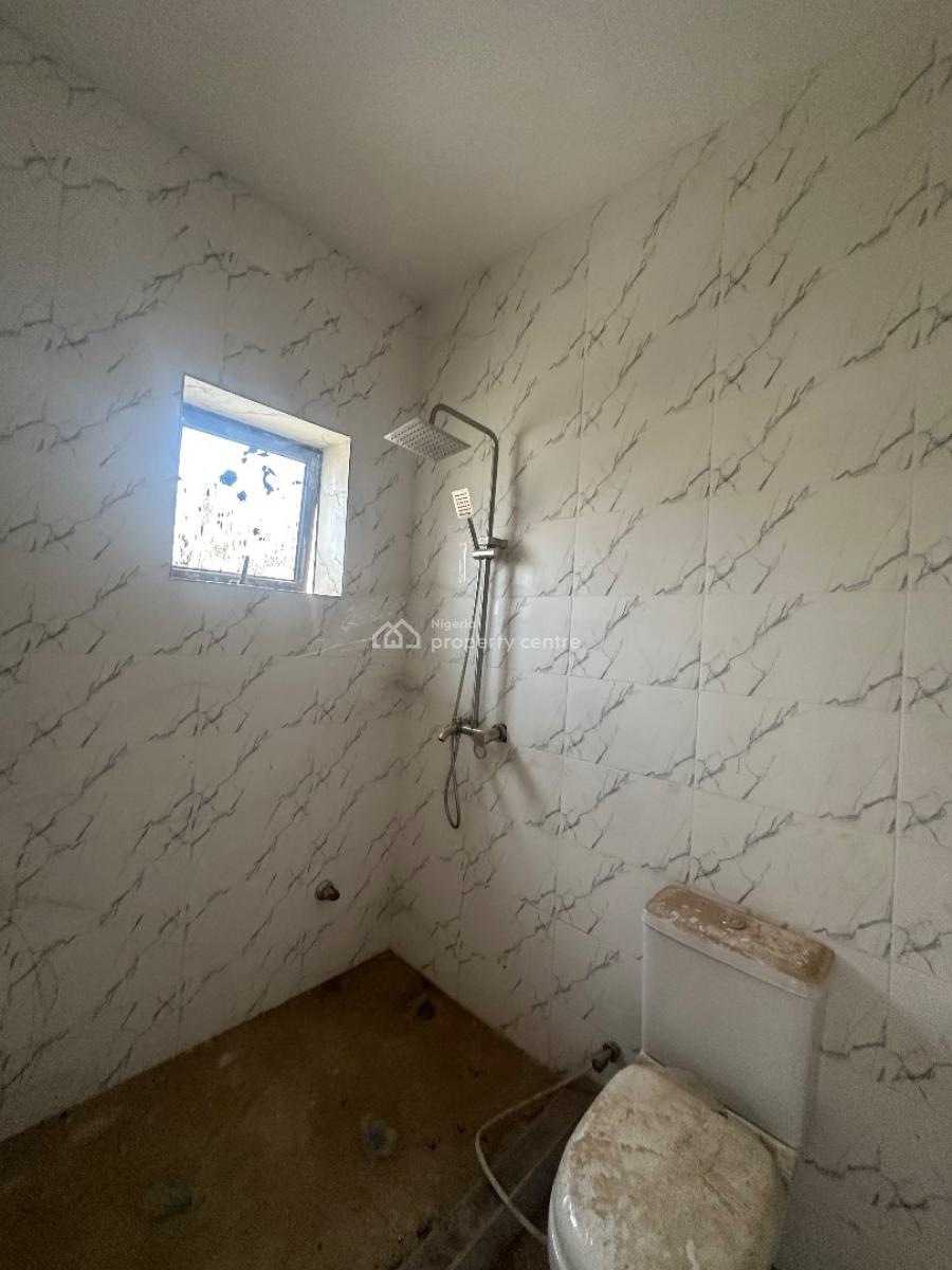 Luxury Brand New 5 Bedroom Duplex, Guzape District, Abuja, Terraced Duplex for Sale