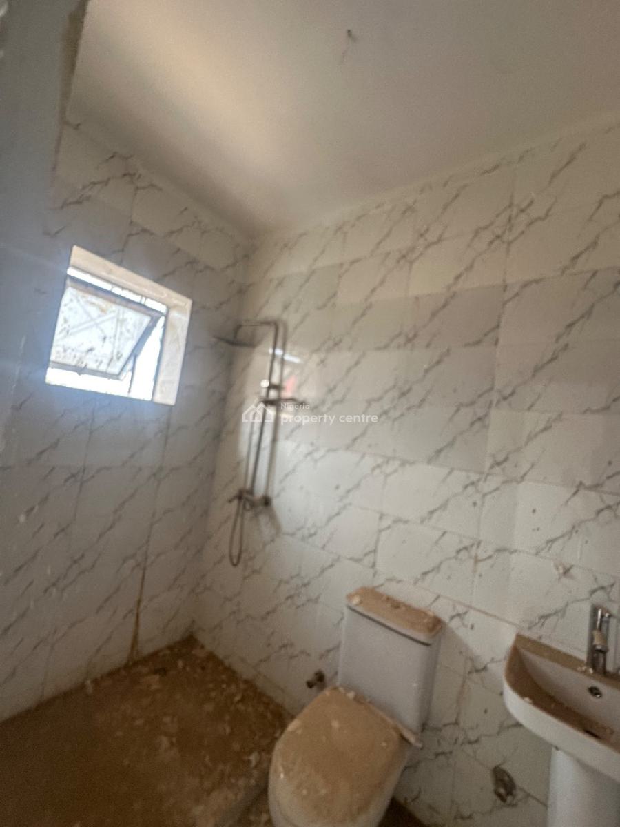 Luxury Brand New 5 Bedroom Duplex, Guzape District, Abuja, Terraced Duplex for Sale