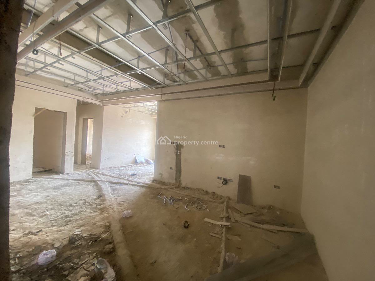 2 Bedroom Flat with a Swimming Pool & Elevator, Lekki Phase 1, Lekki, Lagos, Flat / Apartment for Sale