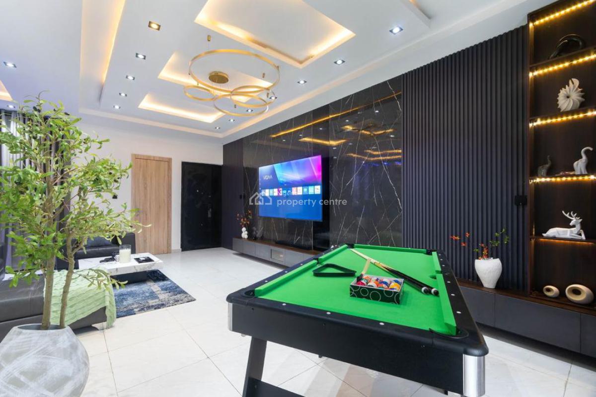 Premium 2bedroom with Rooftop Swimming Pool, Off Admiralty Way, Lekki Phase 1, Lekki, Lagos, Flat / Apartment Short Let