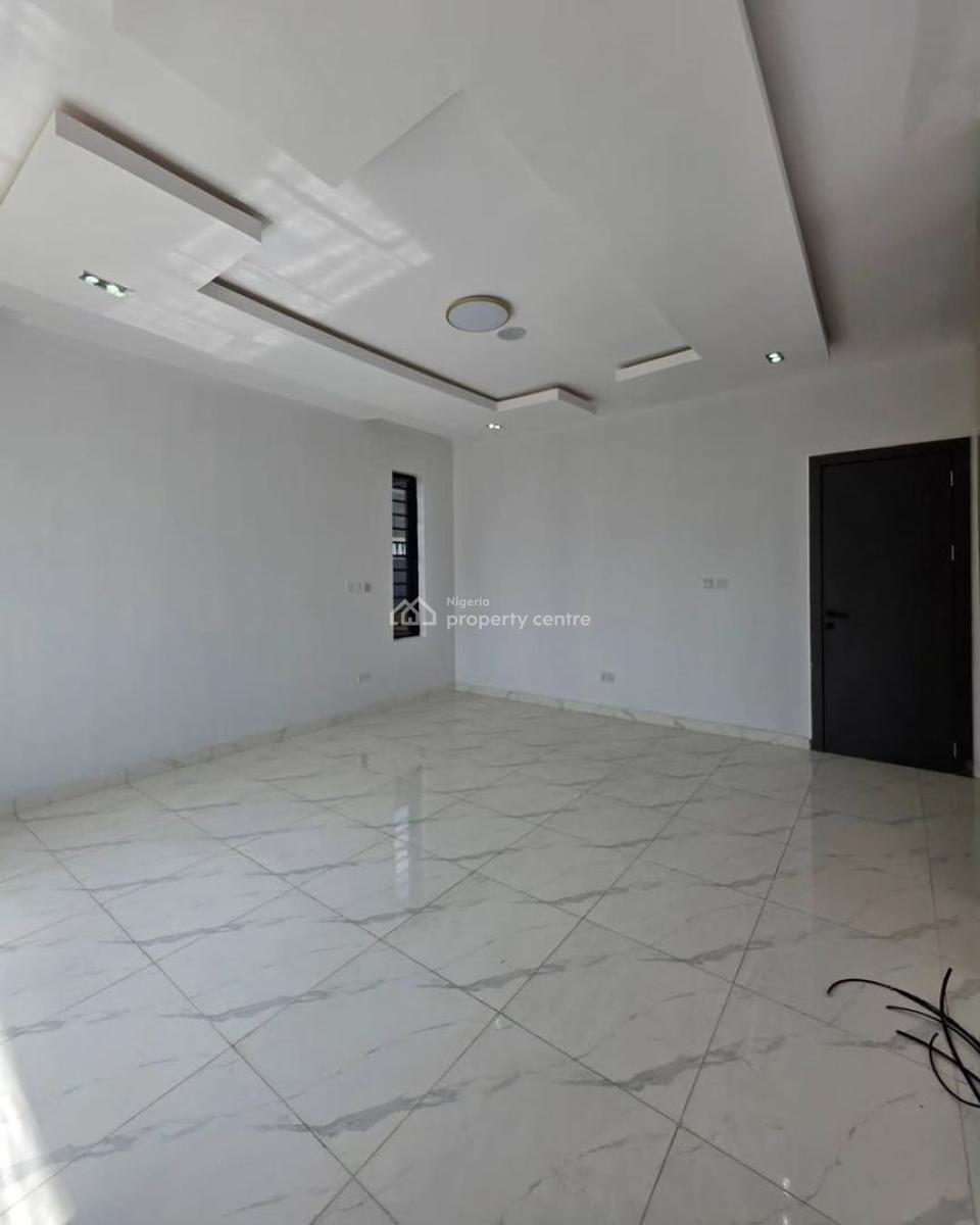 4 Bedrooms Semi Detached House with Bq, Chevron, Lekki, Lagos, Semi-detached Duplex for Sale