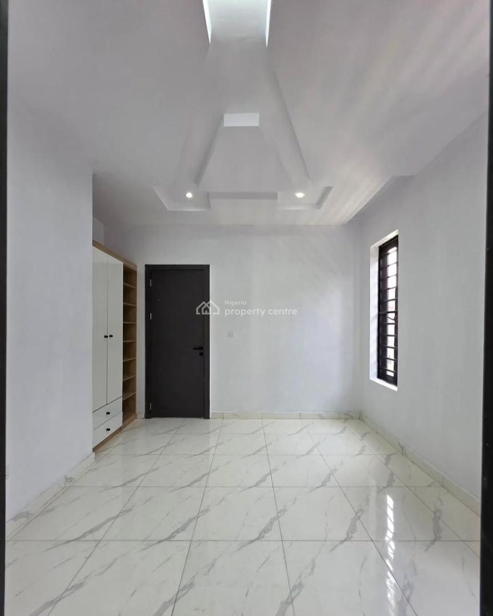 4 Bedrooms Semi Detached House with Bq, Chevron, Lekki, Lagos, Semi-detached Duplex for Sale