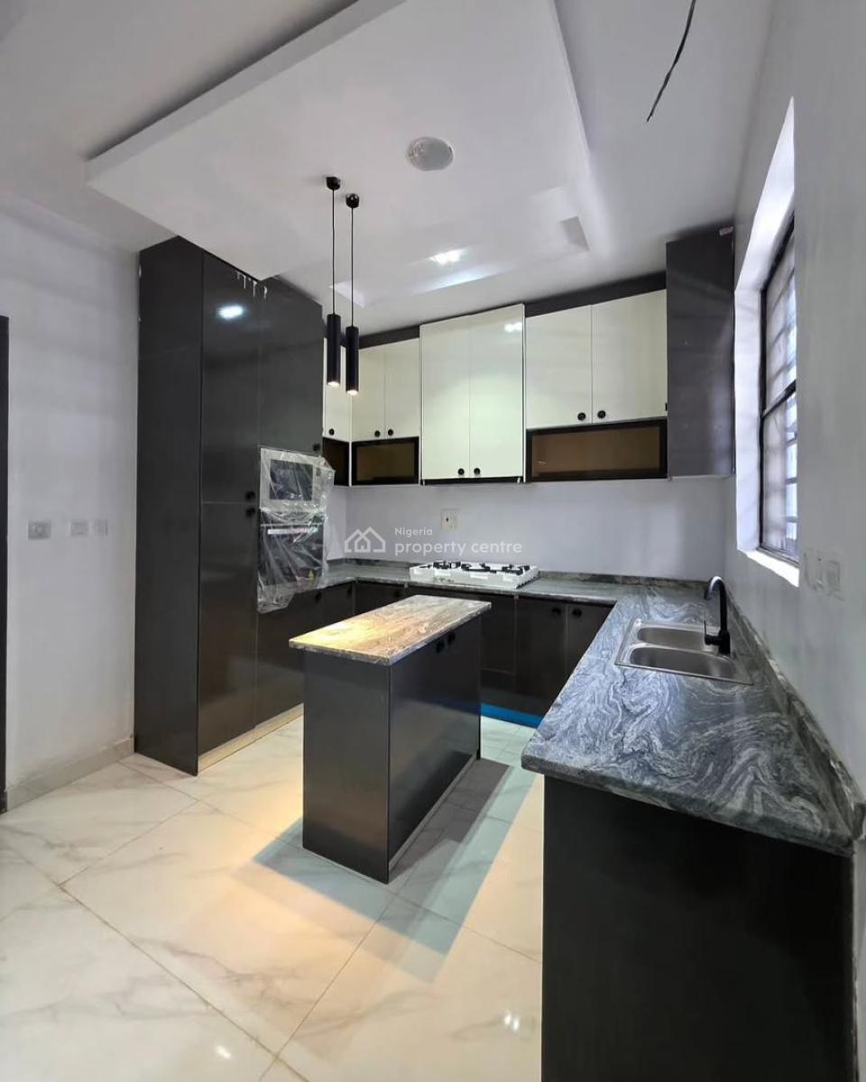 4 Bedrooms Semi Detached House with Bq, Chevron, Lekki, Lagos, Semi-detached Duplex for Sale