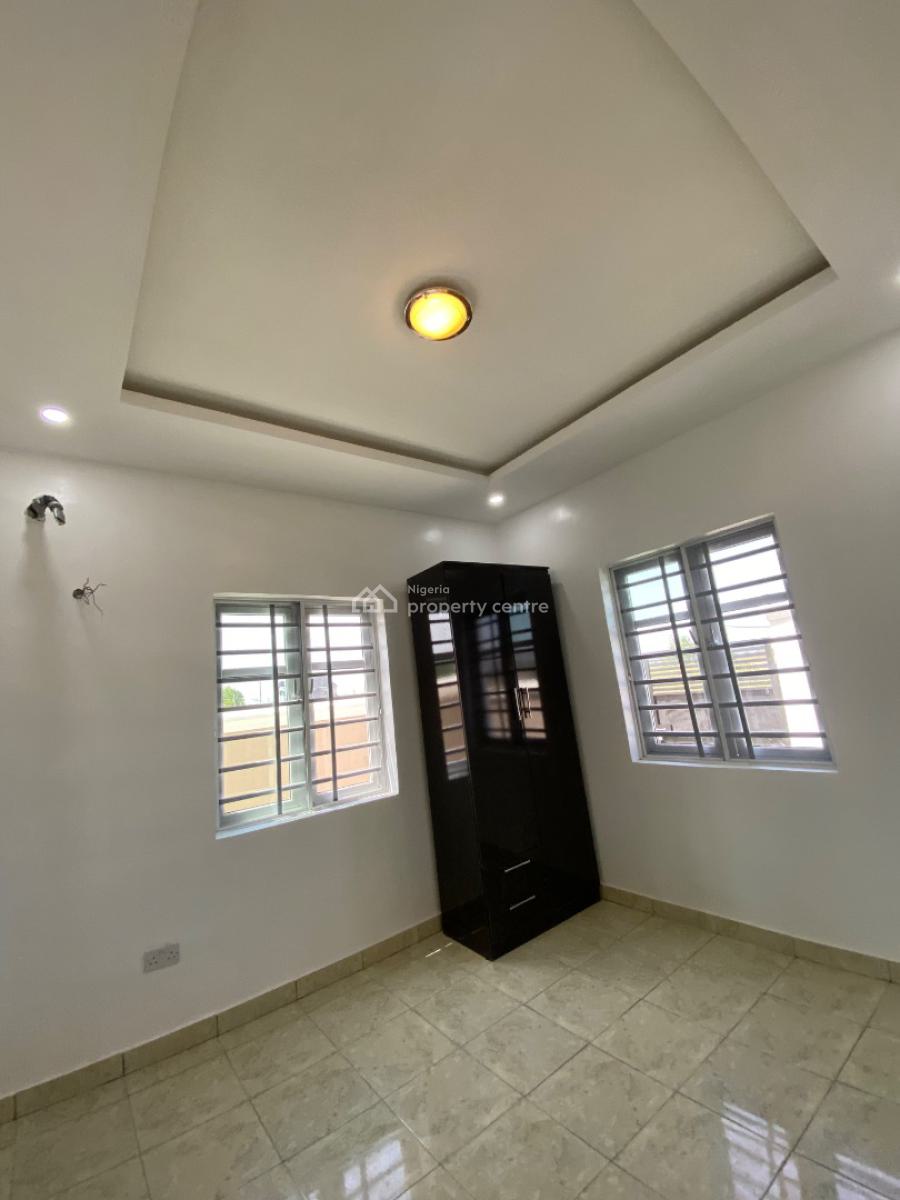 Standard Two Bedroom Apartment Upstairs, Peace Court Estate, Sangotedo, Ajah, Lagos, Flat / Apartment for Rent