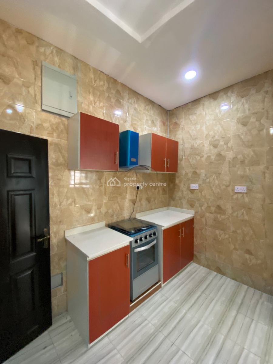 Standard Two Bedroom Apartment Upstairs, Peace Court Estate, Sangotedo, Ajah, Lagos, Flat / Apartment for Rent