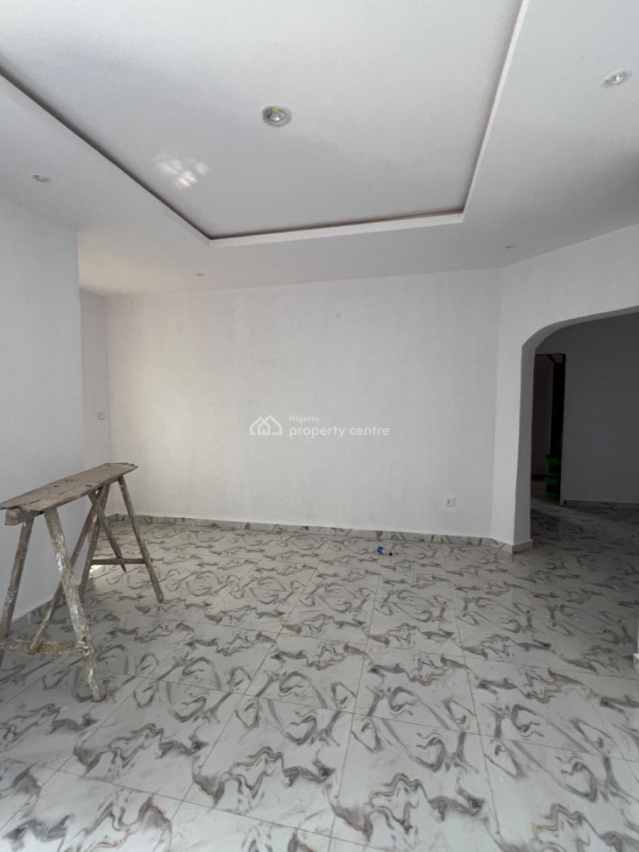 Massive 2 Bedroom Flat Upstairs, Ogunfayo Eputu, Eputu, Ibeju Lekki, Lagos, Flat / Apartment for Rent