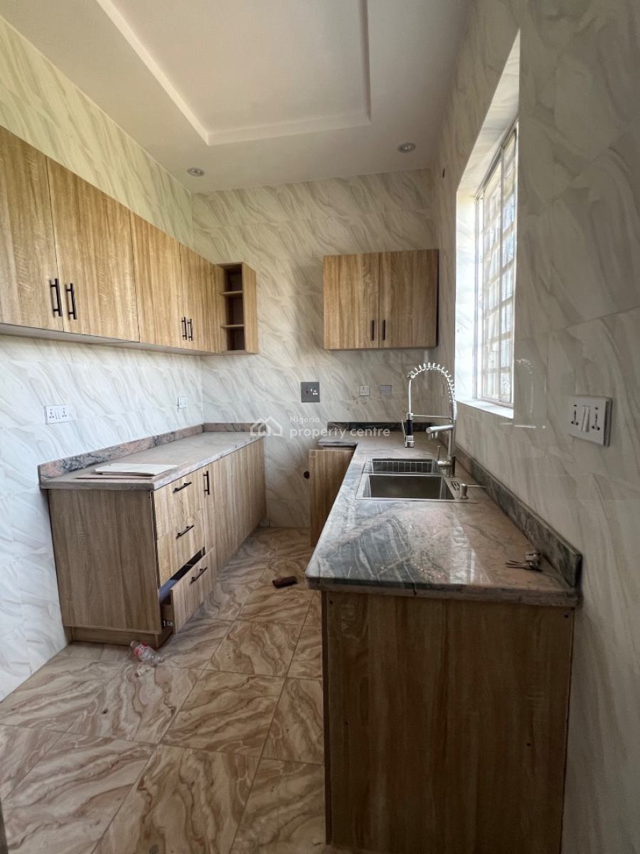 Massive 2 Bedroom Flat Upstairs, Ogunfayo Eputu, Eputu, Ibeju Lekki, Lagos, Flat / Apartment for Rent