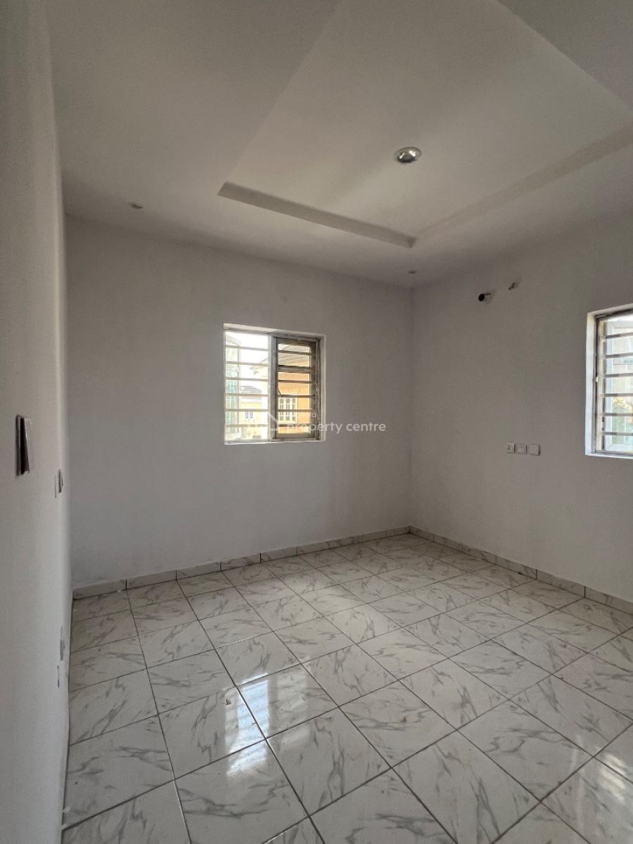 Massive 2 Bedroom Flat Upstairs, Ogunfayo Eputu, Eputu, Ibeju Lekki, Lagos, Flat / Apartment for Rent
