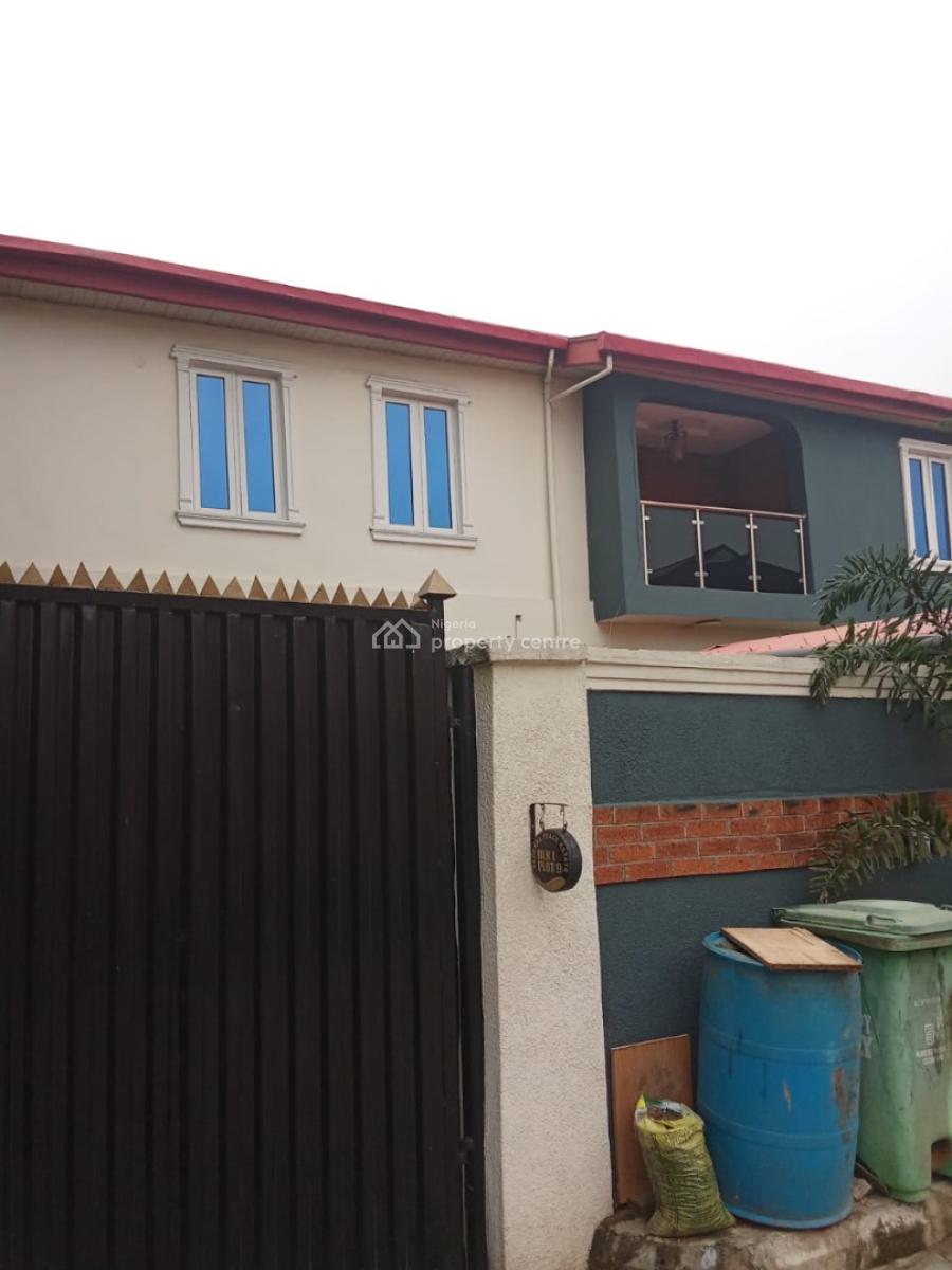 Luxurious 3 Bedroom Flat Upstairs, Federal Peace Estate, Isheri Olofin, Alimosho, Lagos, Flat / Apartment for Rent