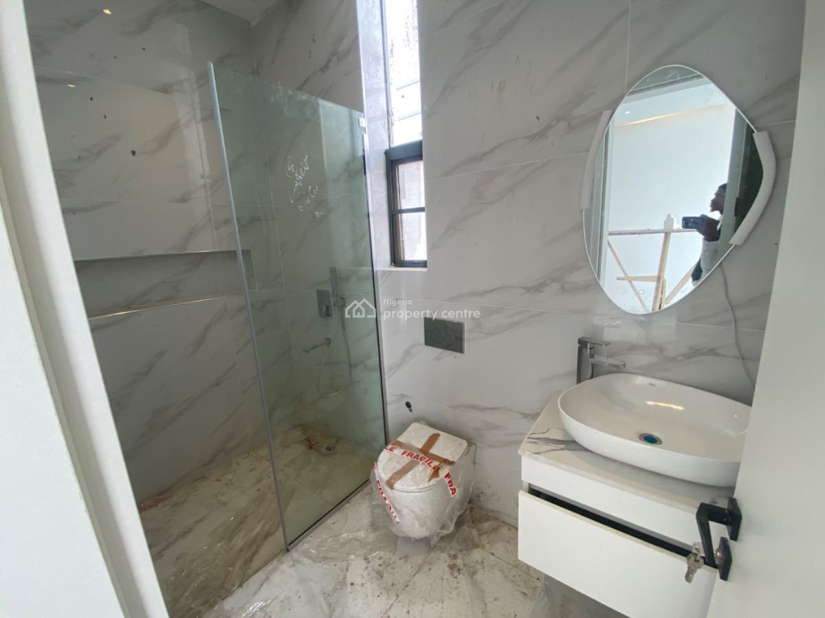 2-bedroom Luxury Apartment, Lekki Phase 1, Lekki, Lagos, Flat / Apartment for Sale