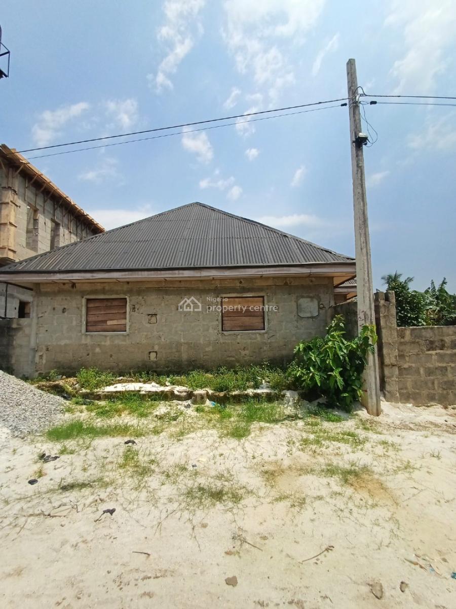 Fenced 1 and Half Plots with Hall, Obirikwerre Airport Road, Rumuahalu, Port Harcourt, Rivers, Residential Land for Sale
