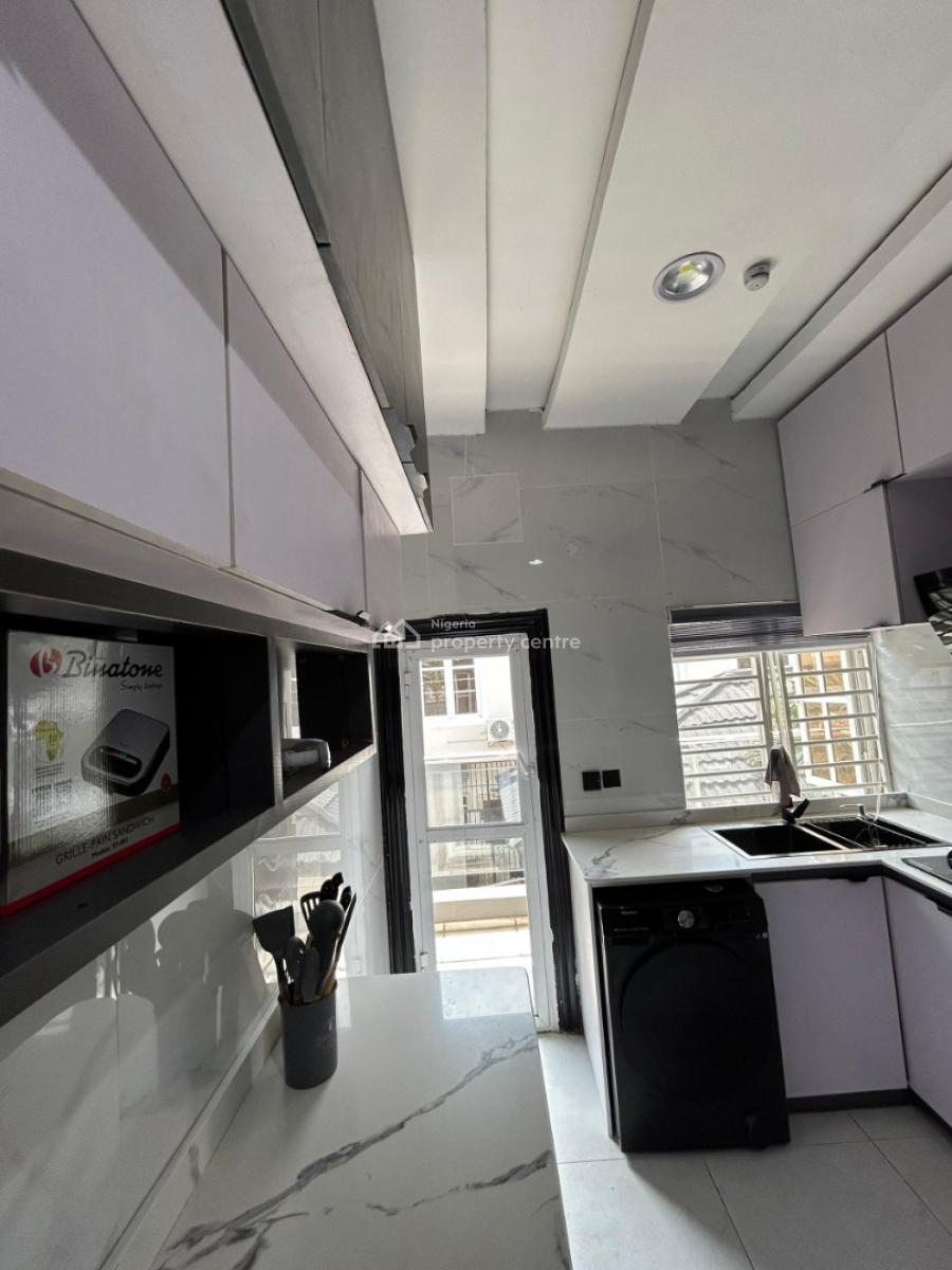 Nicely Furnished 2 Bedroom Apartment, Victoria Island (vi), Lagos, Flat / Apartment Short Let