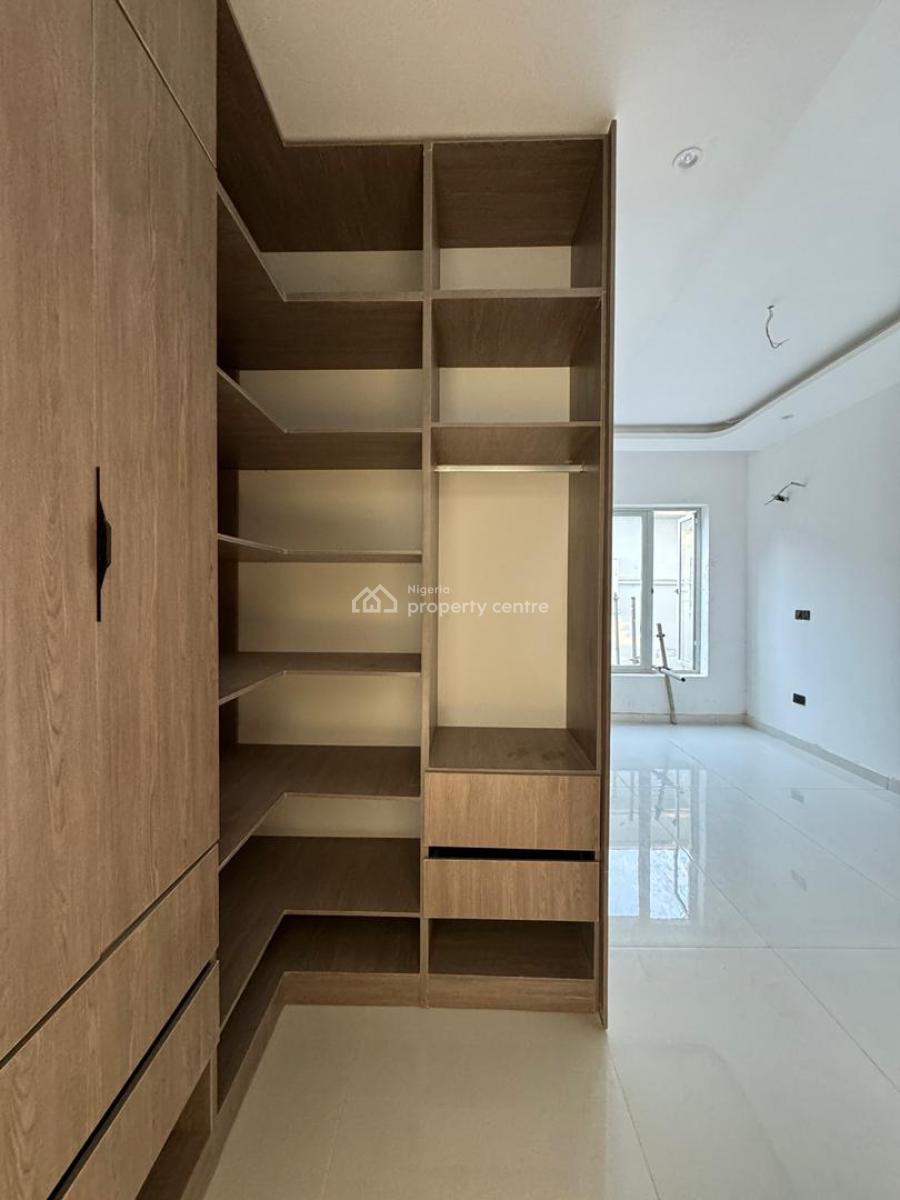 2-bedroom Apartments in Lekki Phase 1, Lekki Phase 1, Lekki, Lagos, Flat / Apartment for Sale