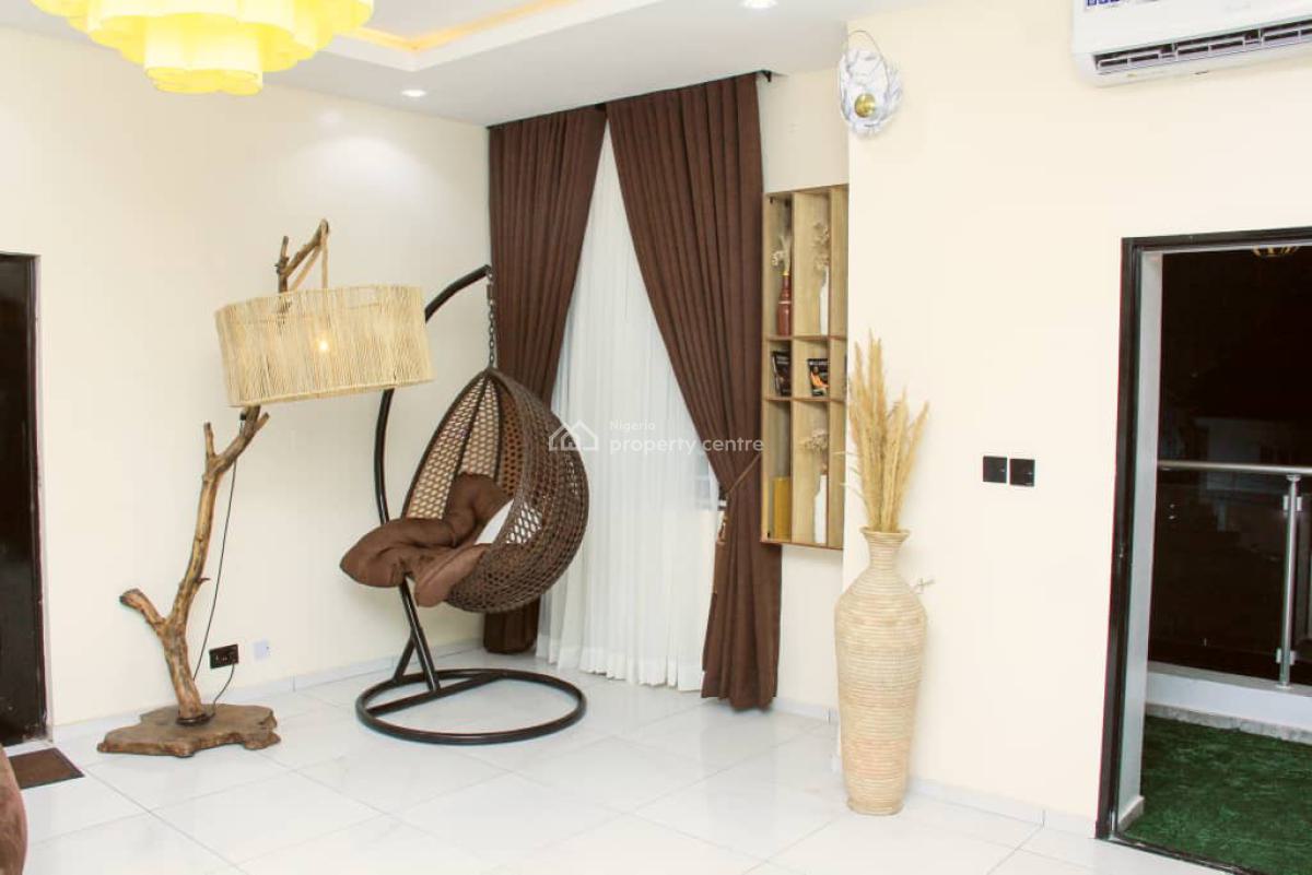 Nicely Furnished 3 Bedroom Apartment, Victoria Island (vi), Lagos, Flat / Apartment Short Let