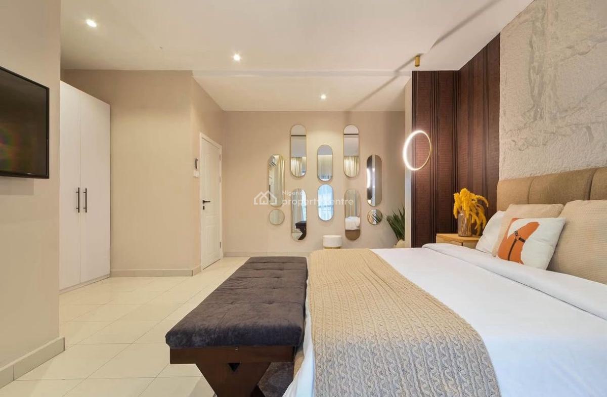 3 Bedroom Terrace with Cinema + Pool + Gym Netflix, Fast Wifi, 24/7 Li, Lekki Phase 1, Lekki, Lagos, Flat / Apartment Short Let