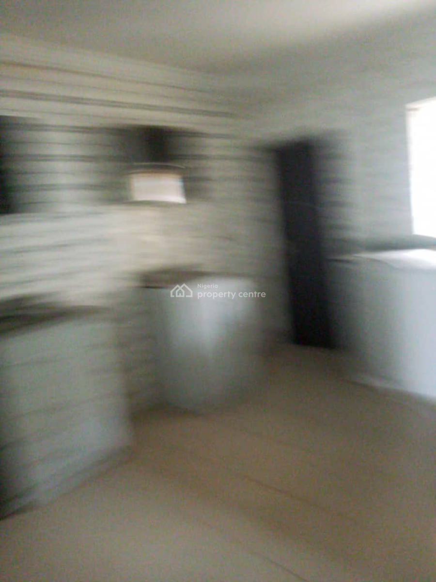 Spacious 3bedroom Apartment, Ologolo, Lekki, Lagos, Flat / Apartment for Rent