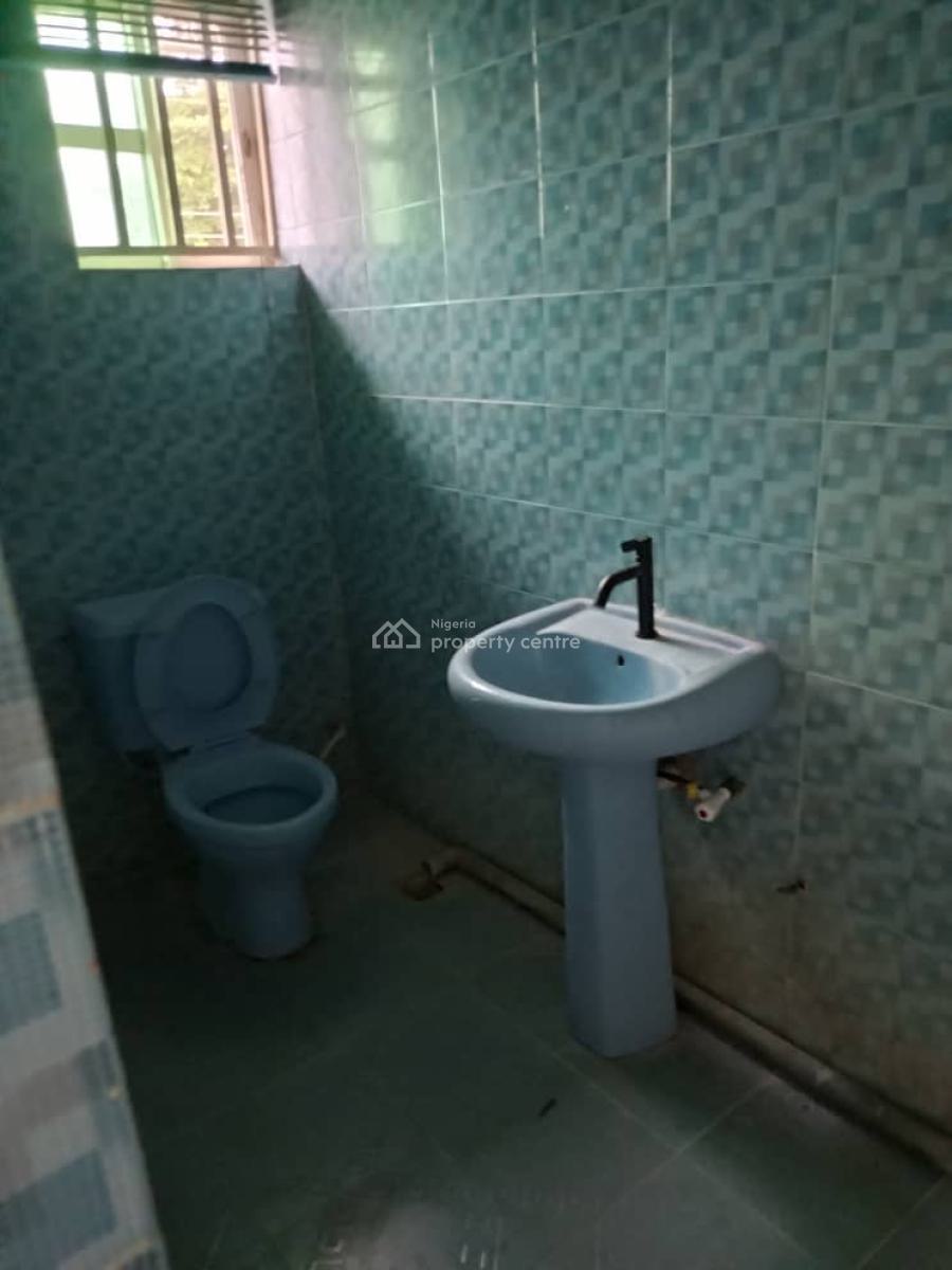 Spacious 3bedroom Apartment, Ologolo, Lekki, Lagos, Flat / Apartment for Rent