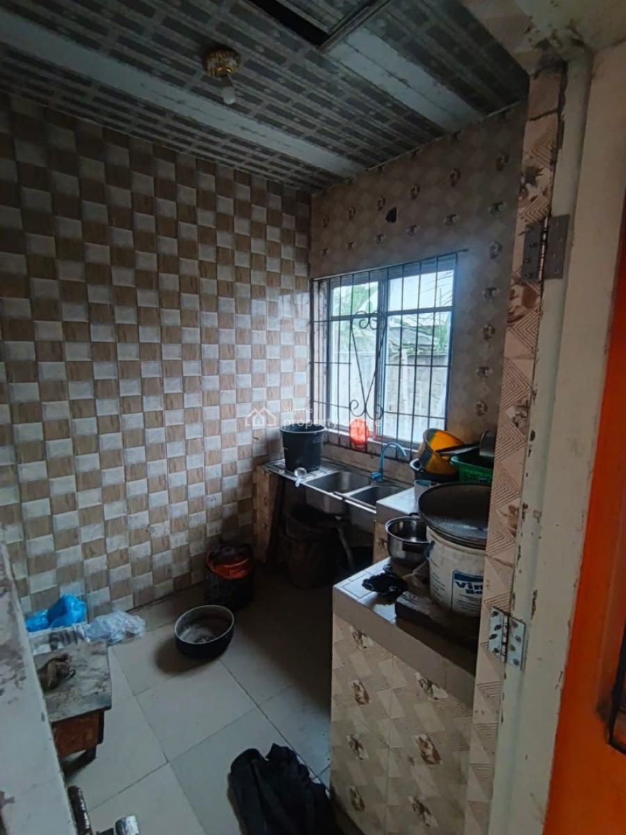 Room and Parlour Alone in Compound, Sangotedo, Ajah, Lagos, Mini Flat (room and Parlour) for Rent