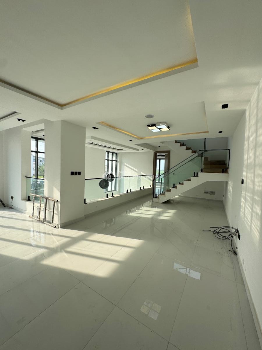 5bedrooms House in Cowrie Creek Lekki, Ikate, Lekki, Lagos, Semi-detached Duplex for Sale